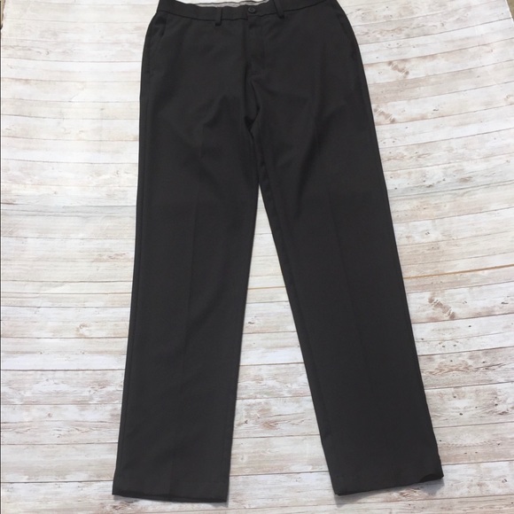 Haggar en's E-CLO Repreve Stria Pleat Front Dress Pant at Aazon en’s